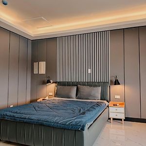 Standard Zimmer mit Kingsize-Bett